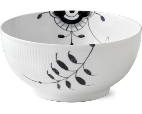 Black Mega Ribbed Bowl