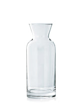 Village vandkaraffel med en kapacitet på 0,5 liter.