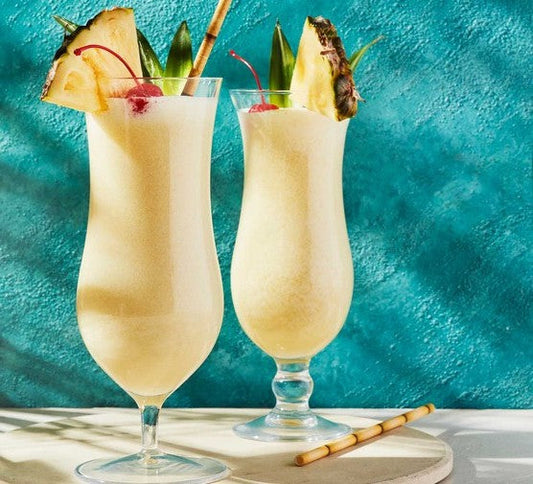 Tropisk Piña Colada som eksempel på drink i Hurricane-glas