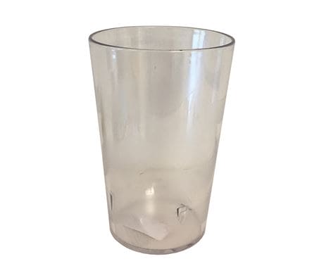 Drikkeglas fra Dalo Linden, elegant og funktionelt.