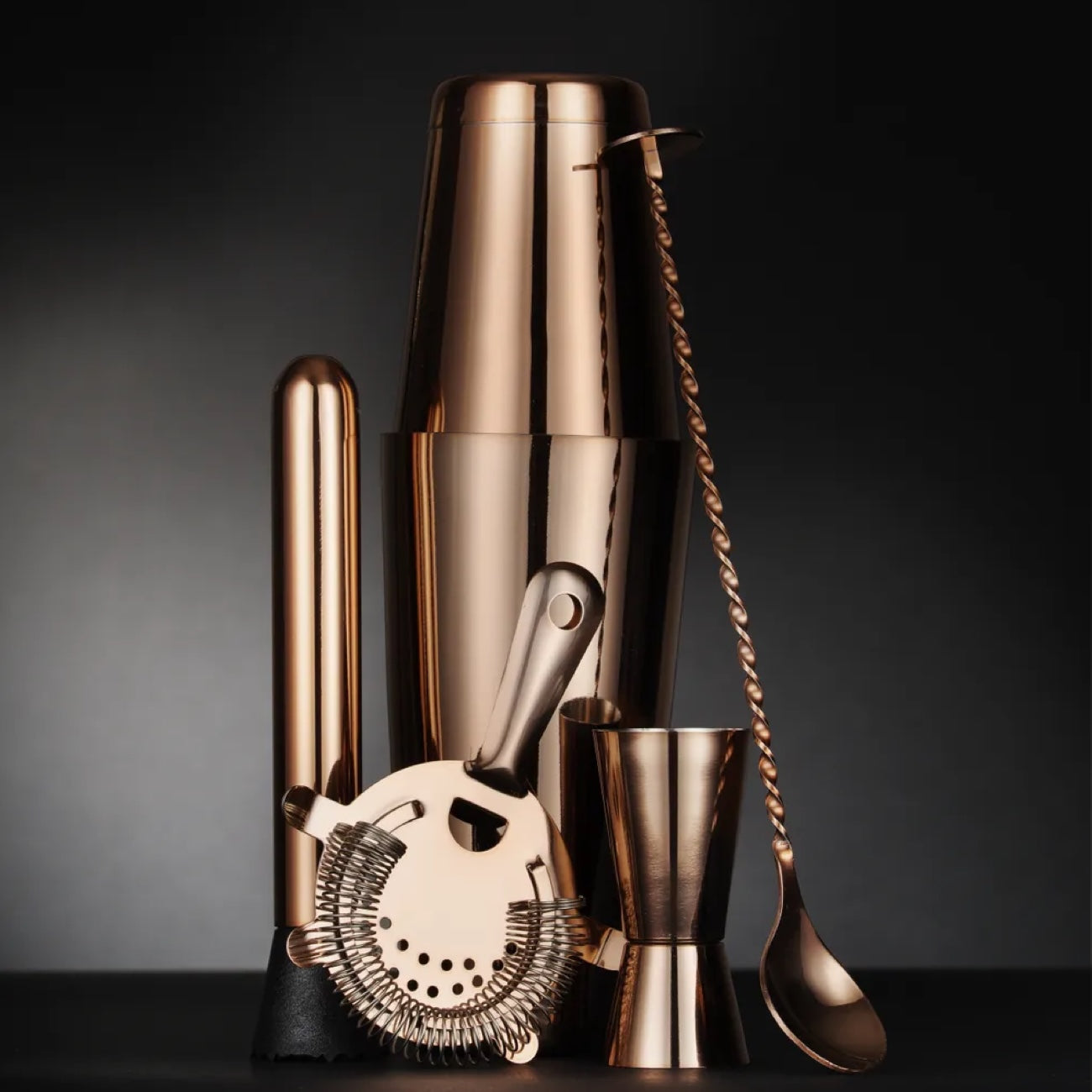 Bartender set of cups