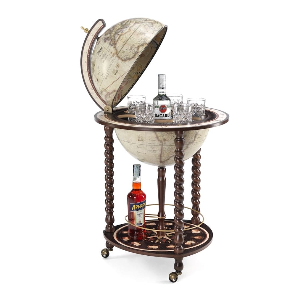 Klassisk Globusbar Explora – en elegant og funktionel globusbar, der giver et sofistikeret touch til hjemmet eller baren. Perfekt til opbevaring og præsentation af spiritusflasker