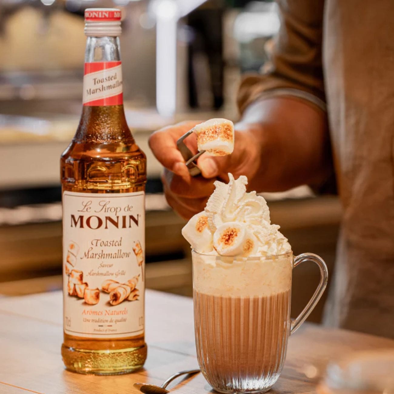 Monin Toasted Marshmallow sirup – ristet marshmallowsmag, ideel til at skabe velsmagende og søde varme drikke eller eksotiske cocktails