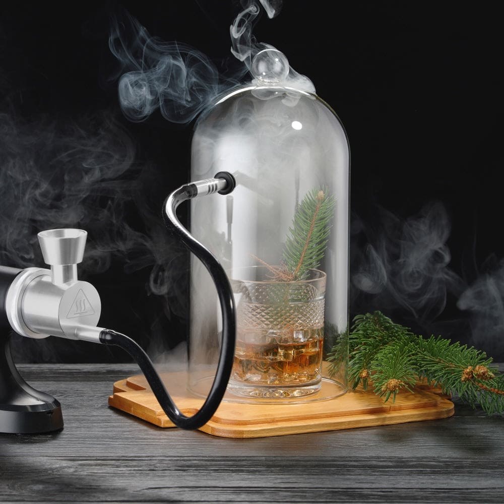 Smoke infuser med glaskuppel – perfekt til røgfyldte cocktails og kulinariske kreationer.